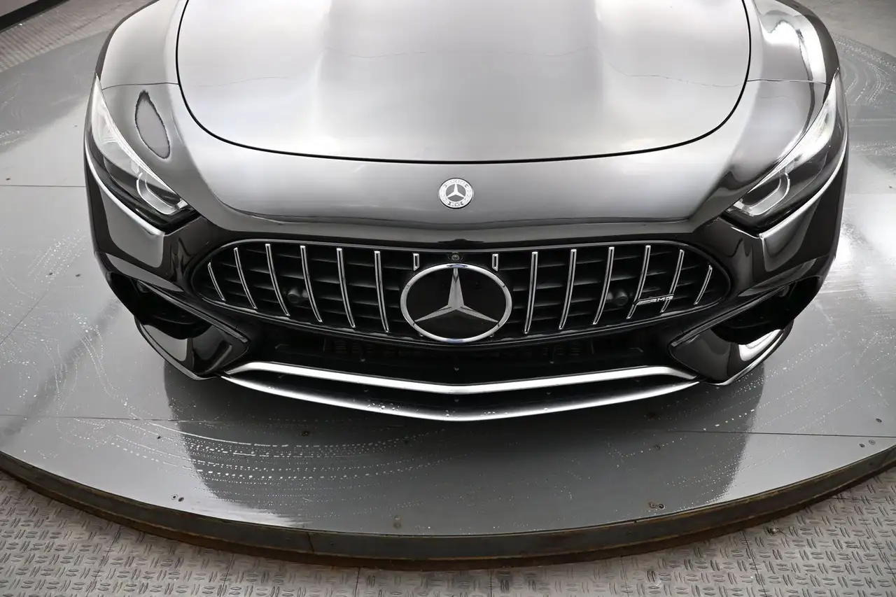 Mercedes-Benz SL снимка Mercedes-Benz SL