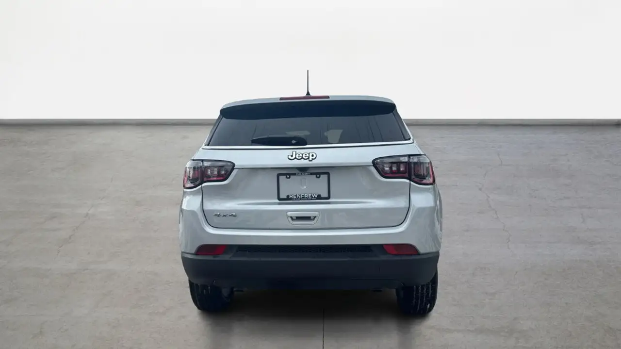 Jeep Compass photo Jeep Compass