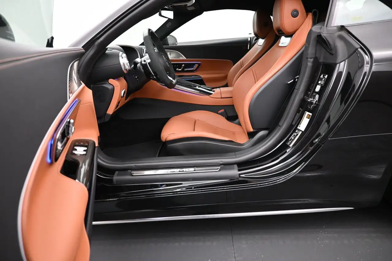 Mercedes-Benz SL снимка Mercedes-Benz SL