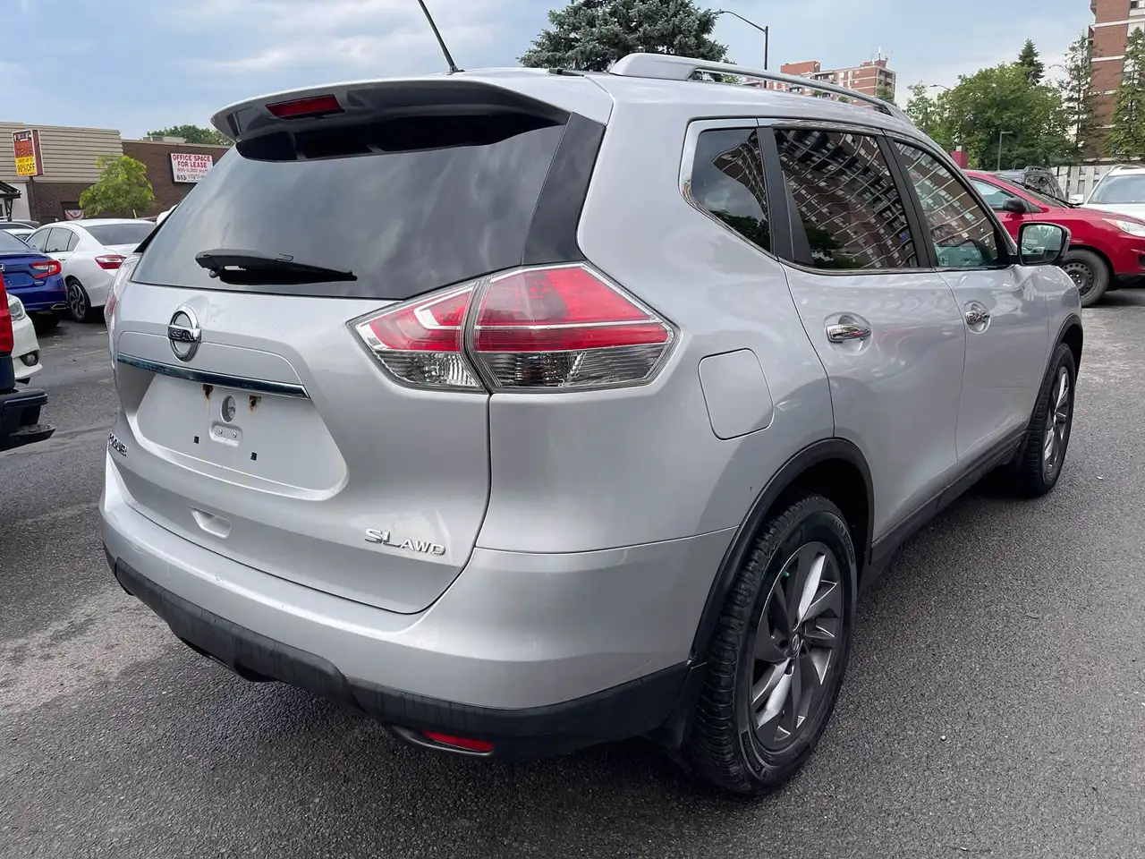 Nissan Rogue fotografie Nissan Rogue
