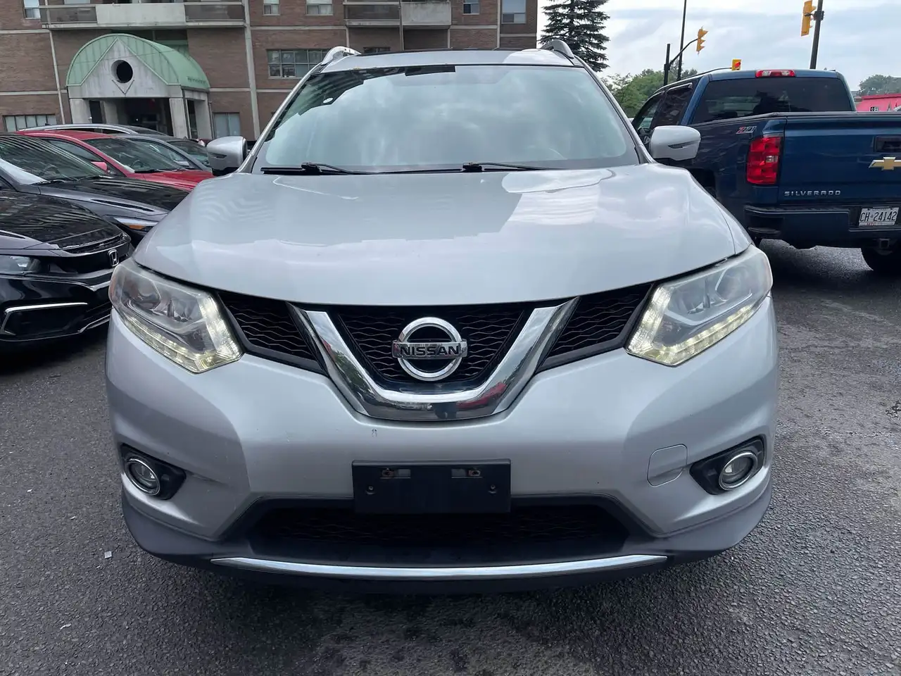 Nissan Rogue fotografie Nissan Rogue