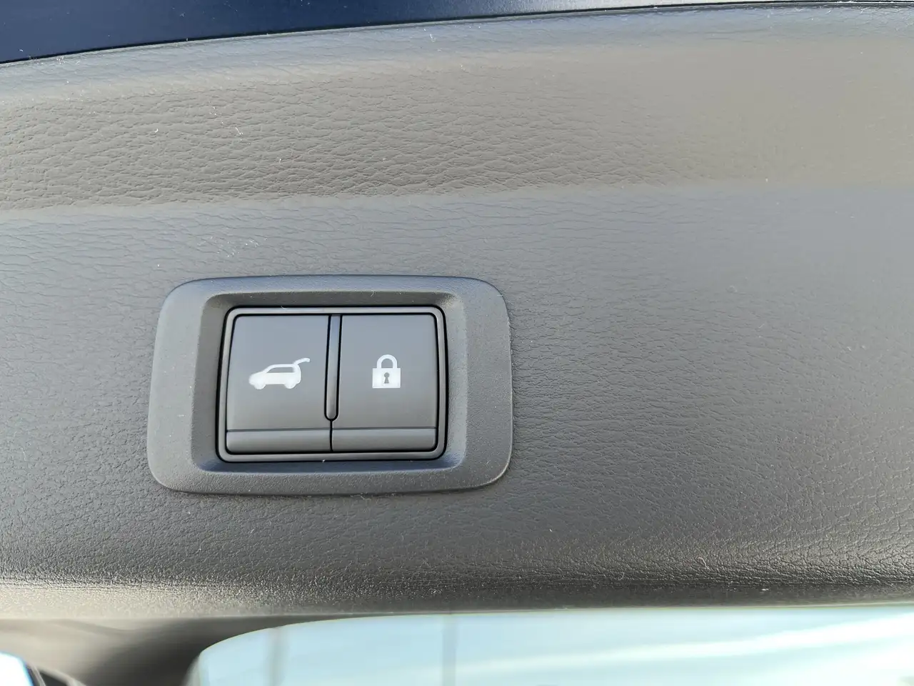 Mitsubishi Outlander снимка Mitsubishi Outlander