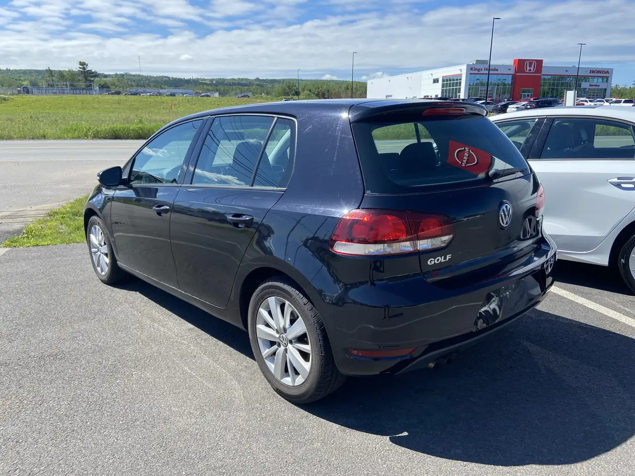 Volkswagen Golf photo Volkswagen Golf