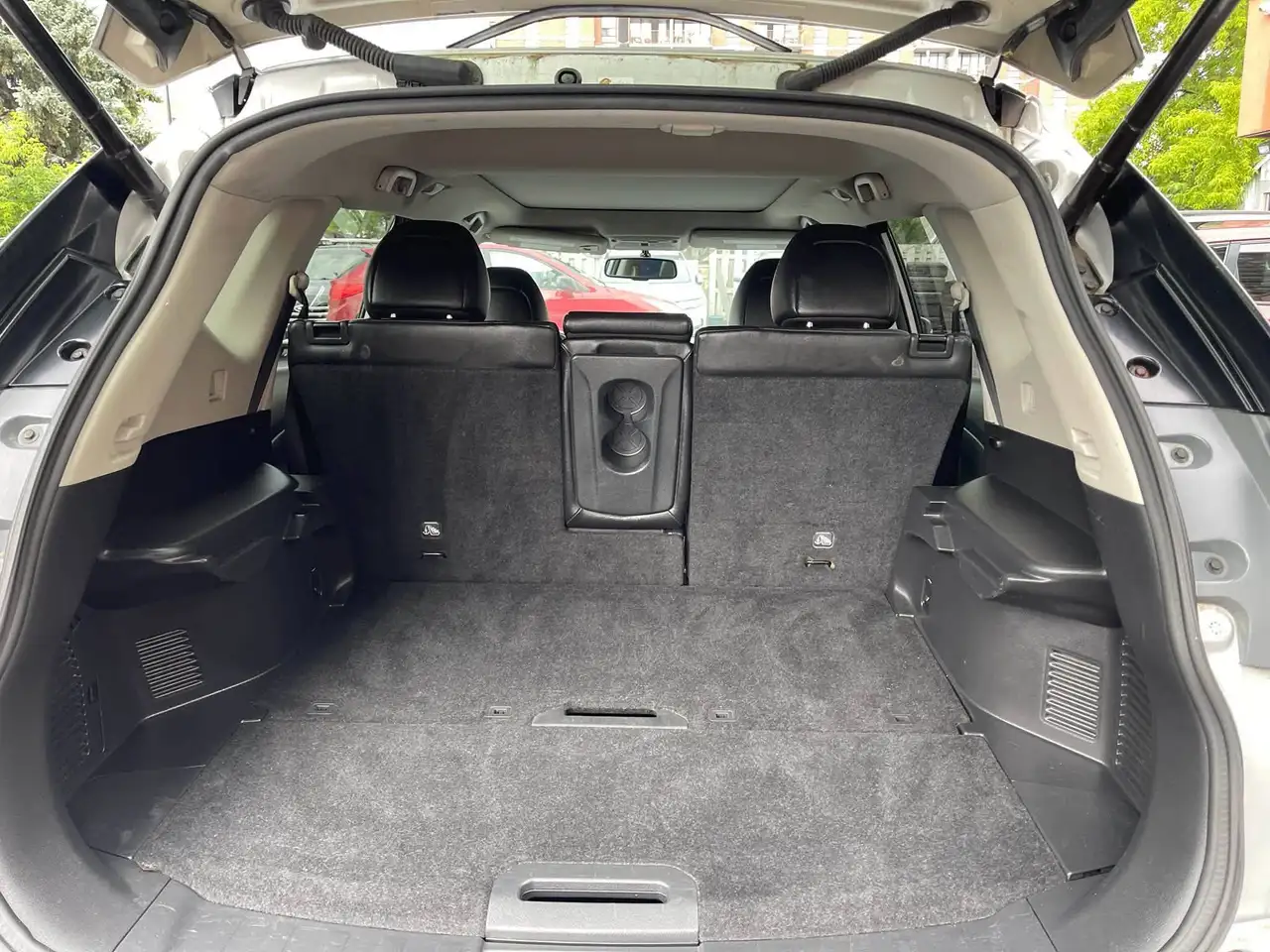 Nissan Rogue fotografie Nissan Rogue