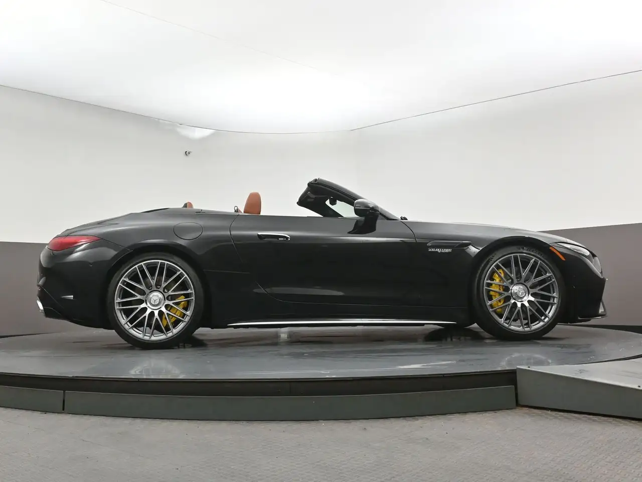 Mercedes-Benz SL снимка Mercedes-Benz SL