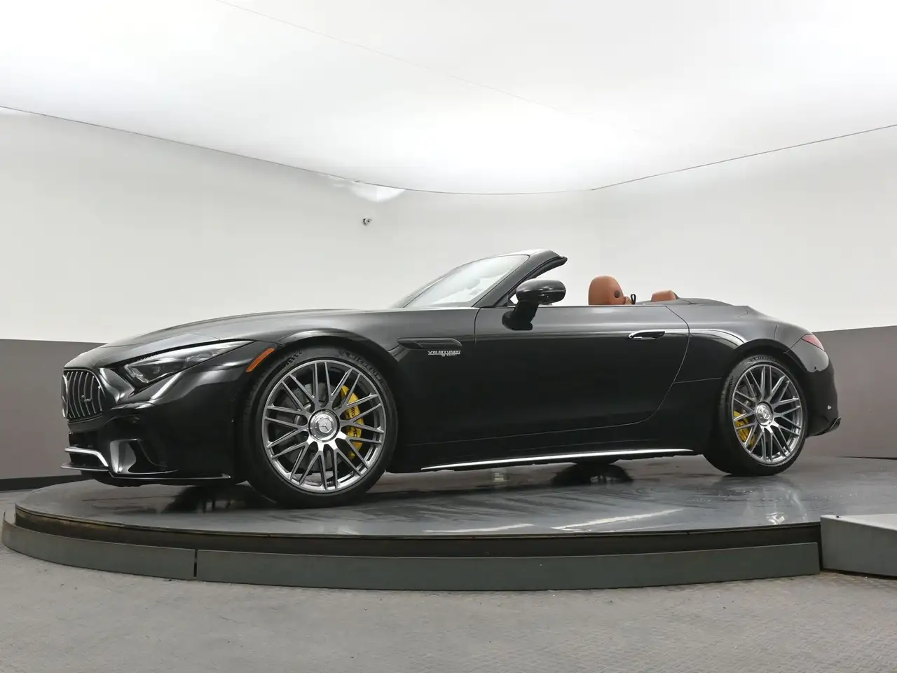 Mercedes-Benz SL снимка Mercedes-Benz SL