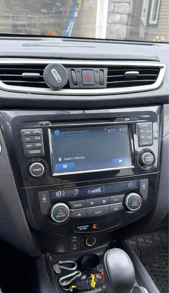 Nissan Rogue photo Nissan Rogue