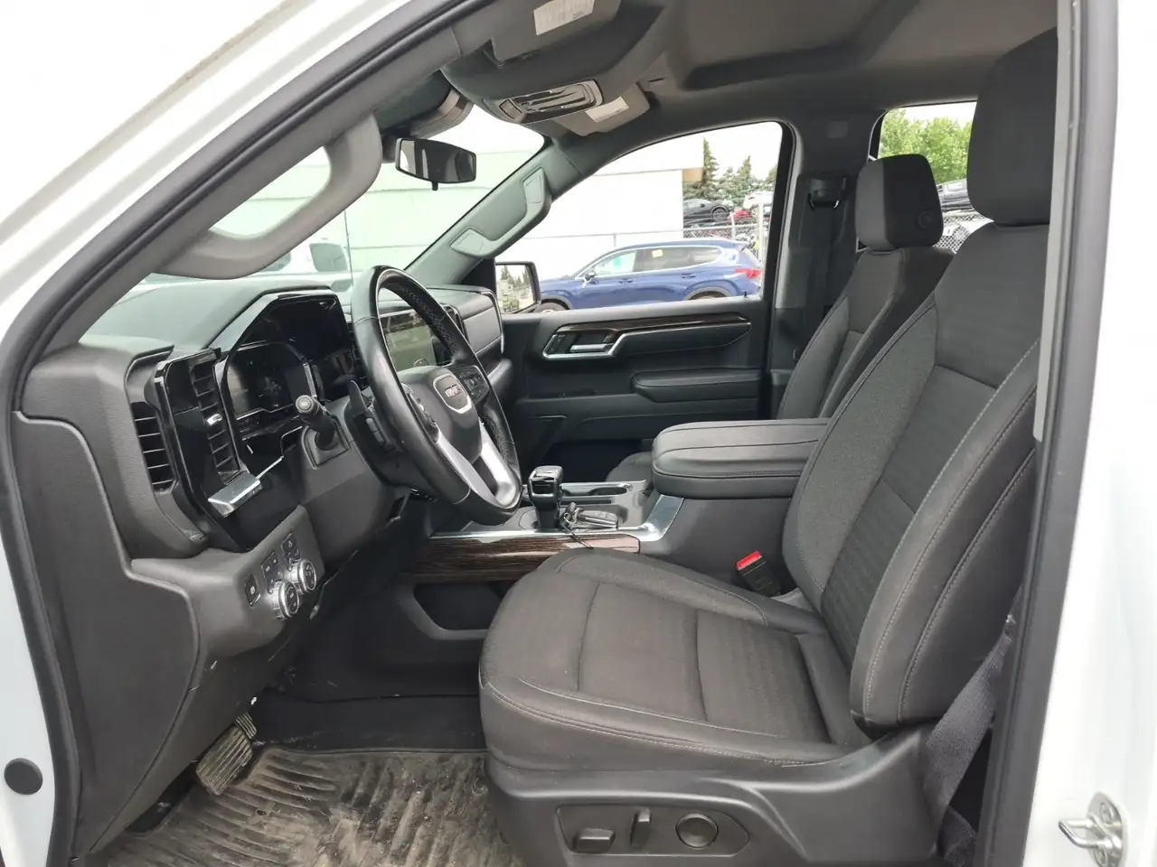 GMC Sierra 1500 снимка GMC Sierra 1500