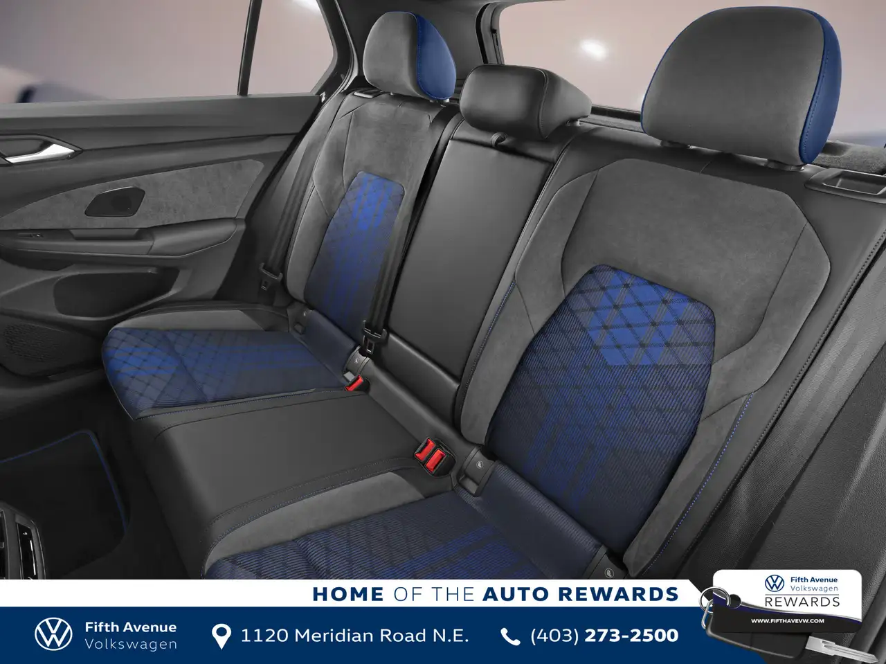 Volkswagen Golf R photo Volkswagen Golf R