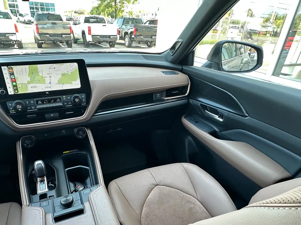 Toyota Grand Highlander photo Toyota Grand Highlander