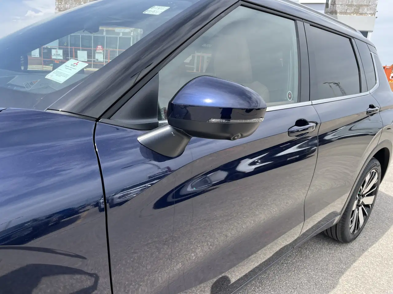 Mitsubishi Outlander снимка Mitsubishi Outlander
