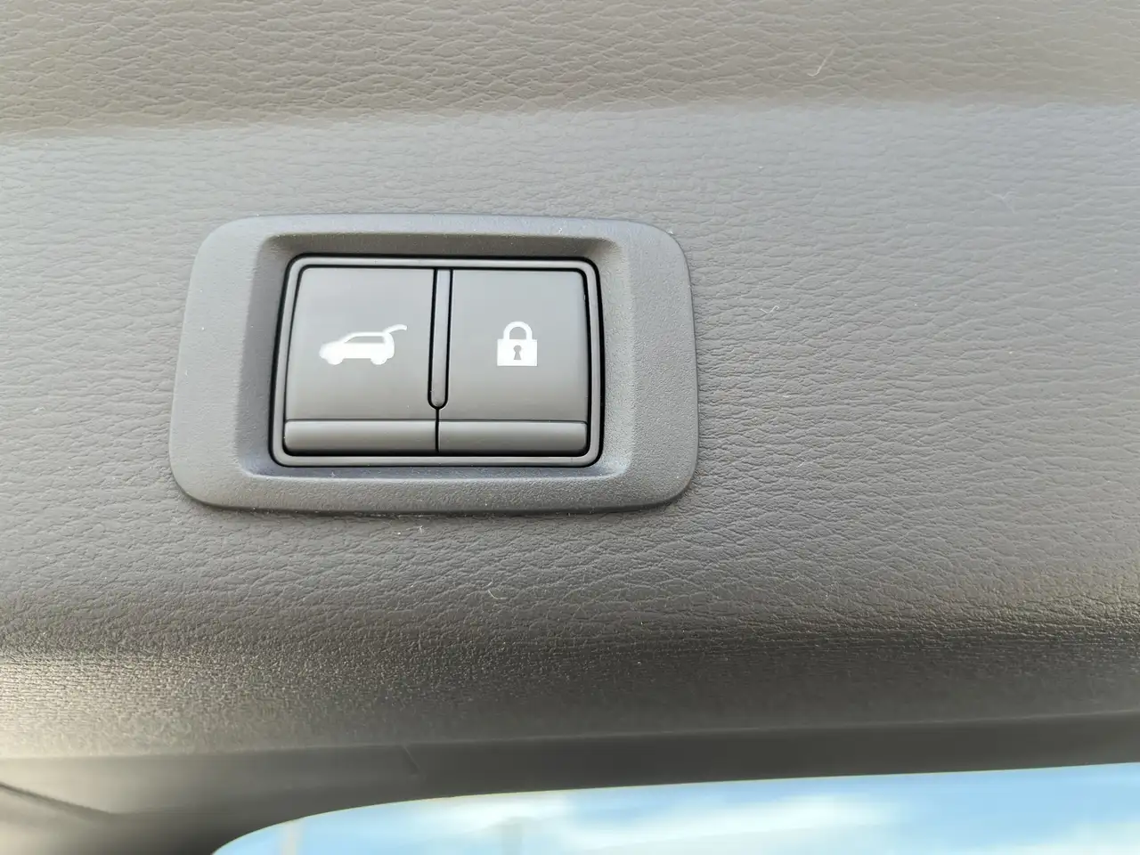 Mitsubishi Outlander снимка Mitsubishi Outlander