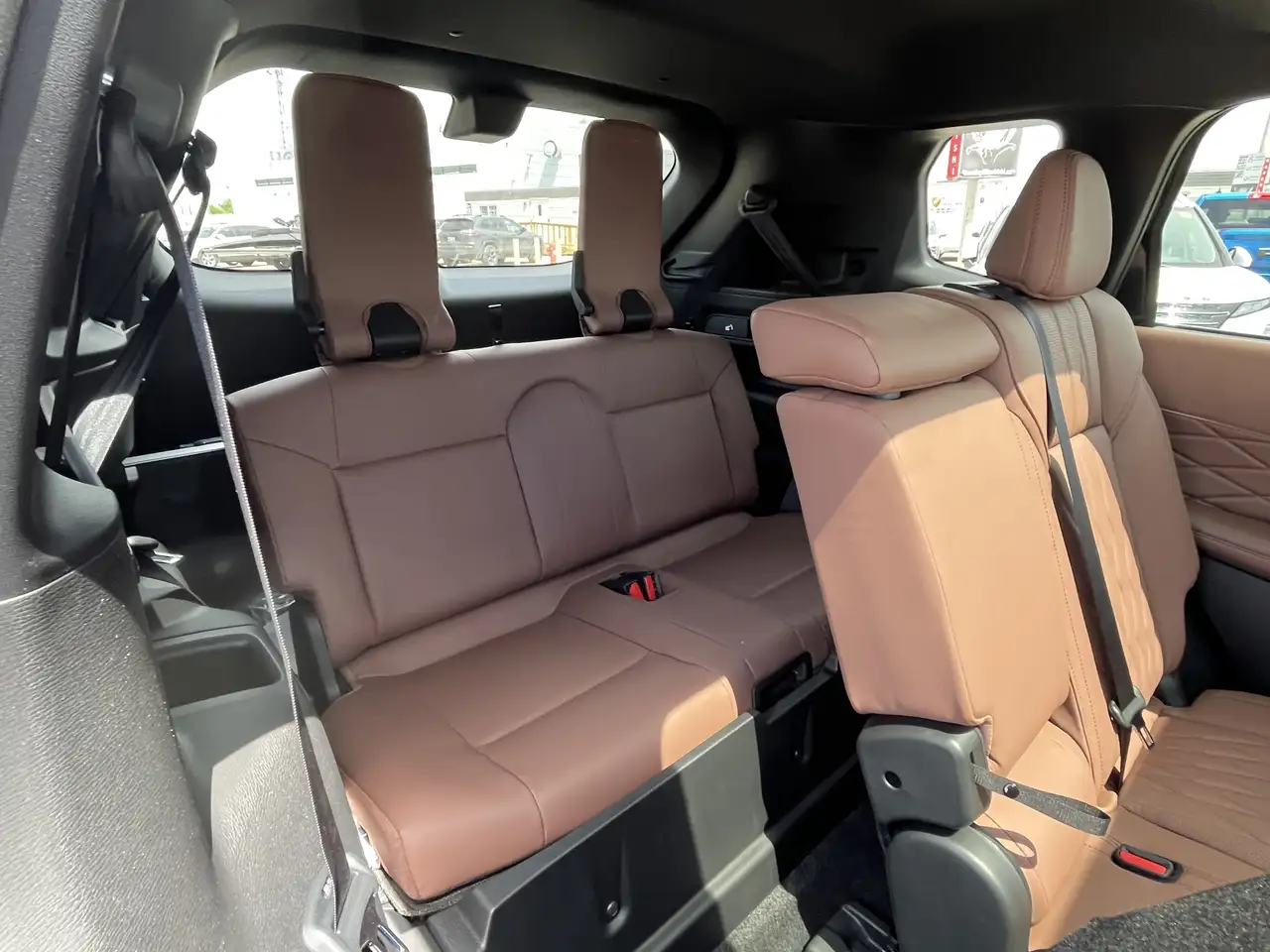 Mitsubishi Outlander снимка Mitsubishi Outlander