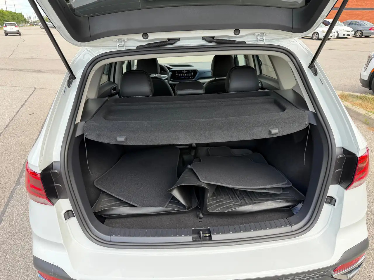 Volkswagen Taos photo Volkswagen Taos