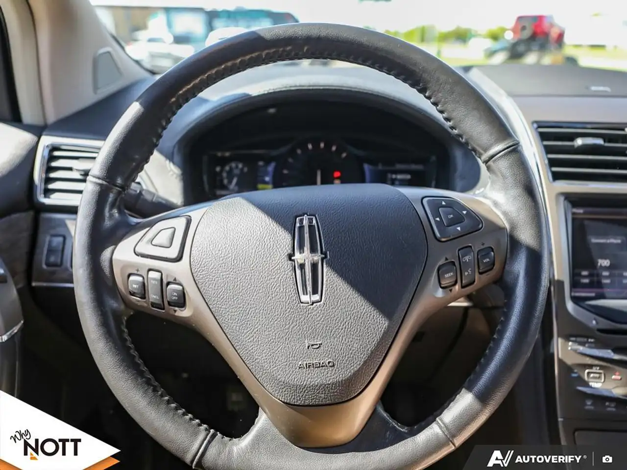 Lincoln MKX снимка Lincoln MKX