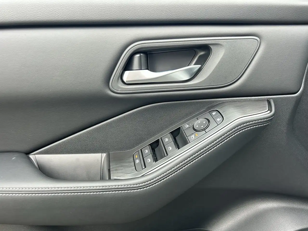 Nissan Rogue photo Nissan Rogue