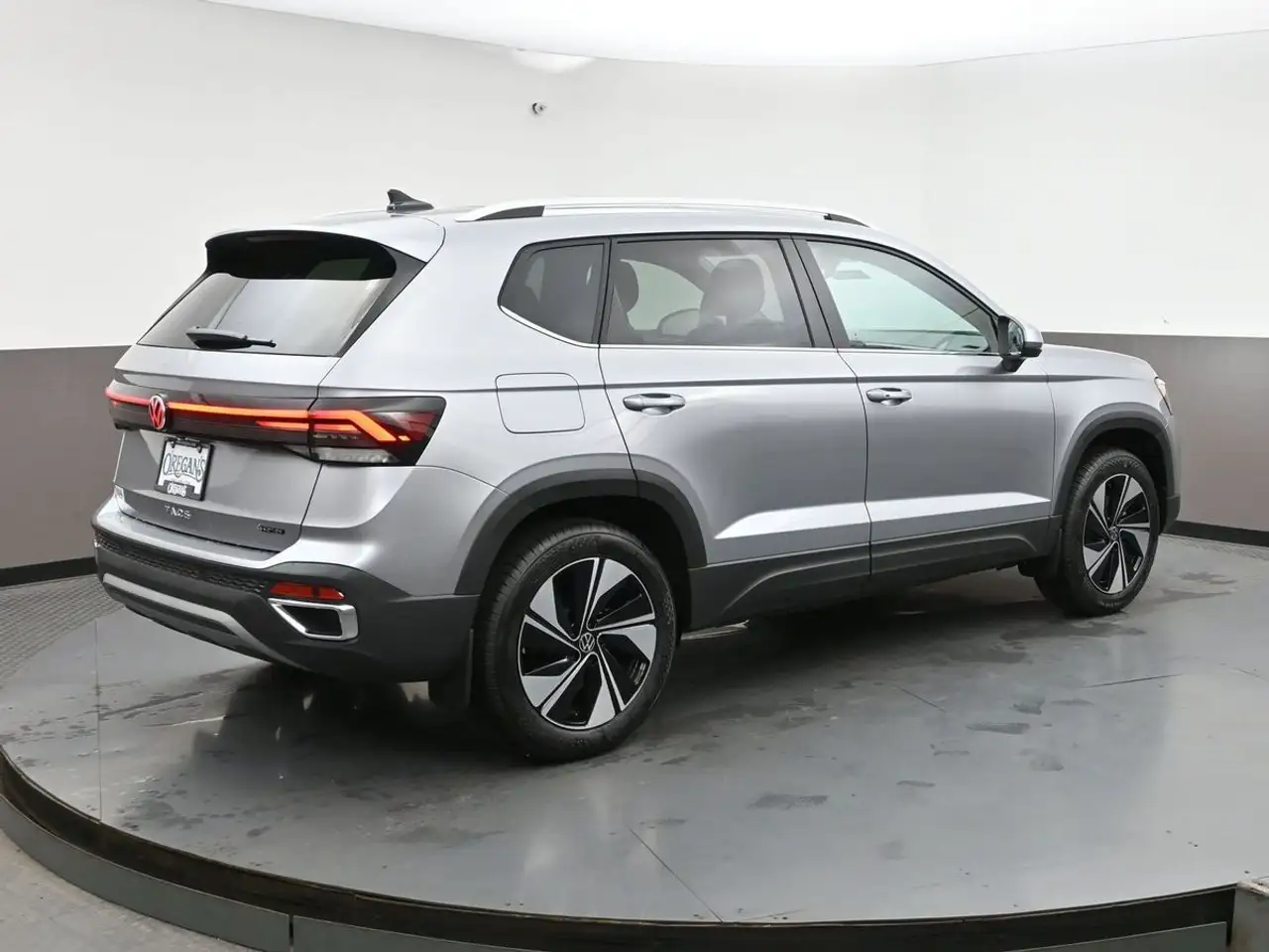 Volkswagen Taos снимка Volkswagen Taos
