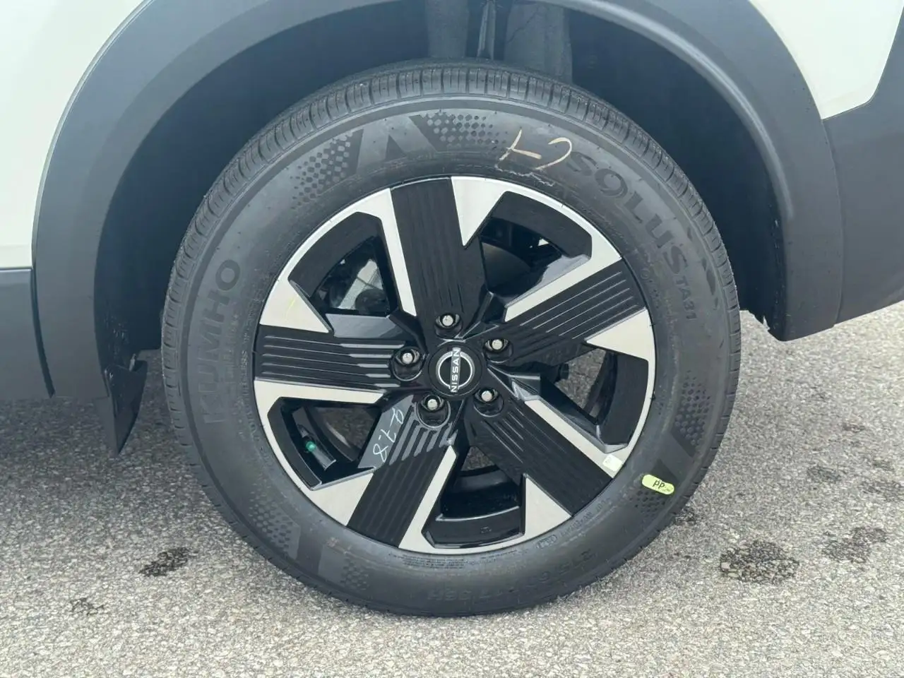 Nissan Kicks снимка Nissan Kicks