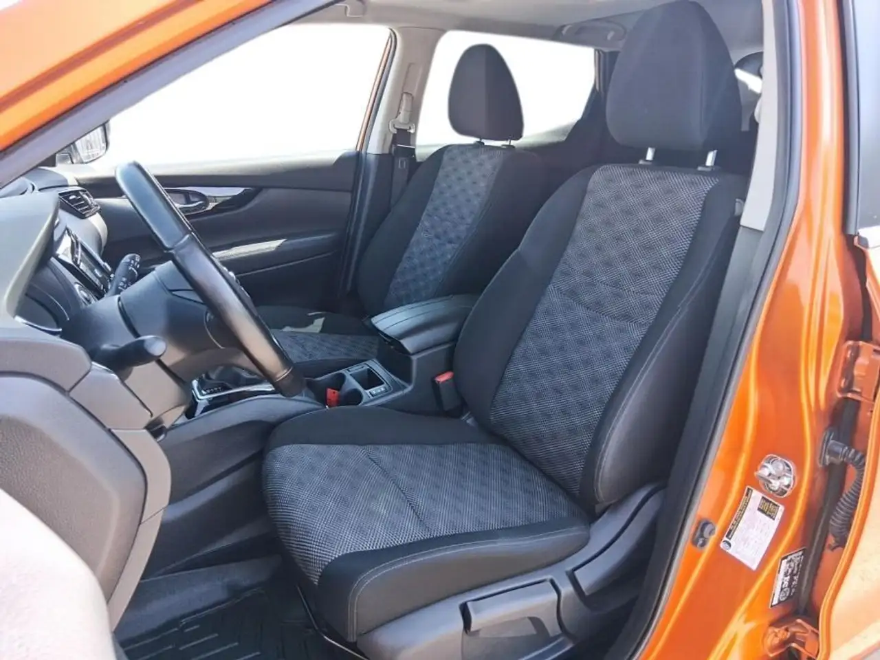 Nissan Qashqai снимка Nissan Qashqai