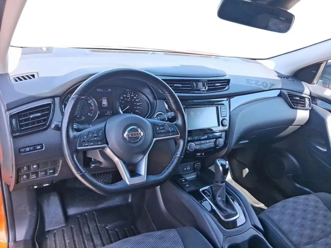Nissan Qashqai снимка Nissan Qashqai