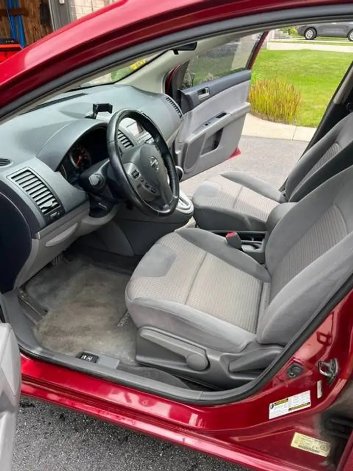 Nissan Sentra photo Nissan Sentra
