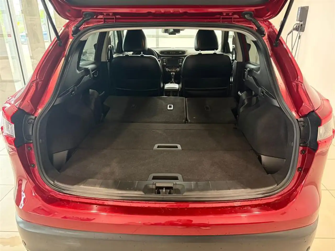 Nissan Qashqai снимка Nissan Qashqai