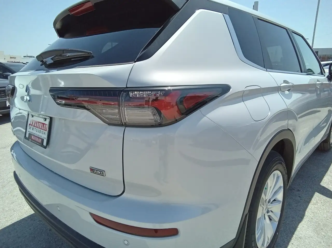 Mitsubishi Outlander снимка Mitsubishi Outlander
