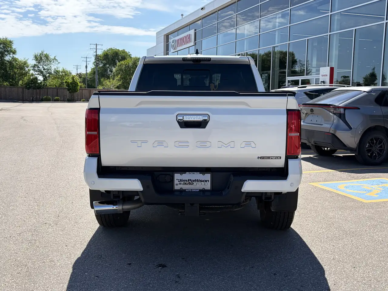Toyota Tacoma снимка Toyota Tacoma