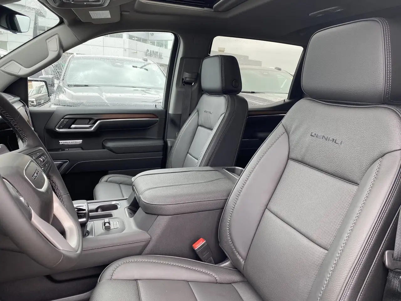GMC Sierra 1500 снимка GMC Sierra 1500