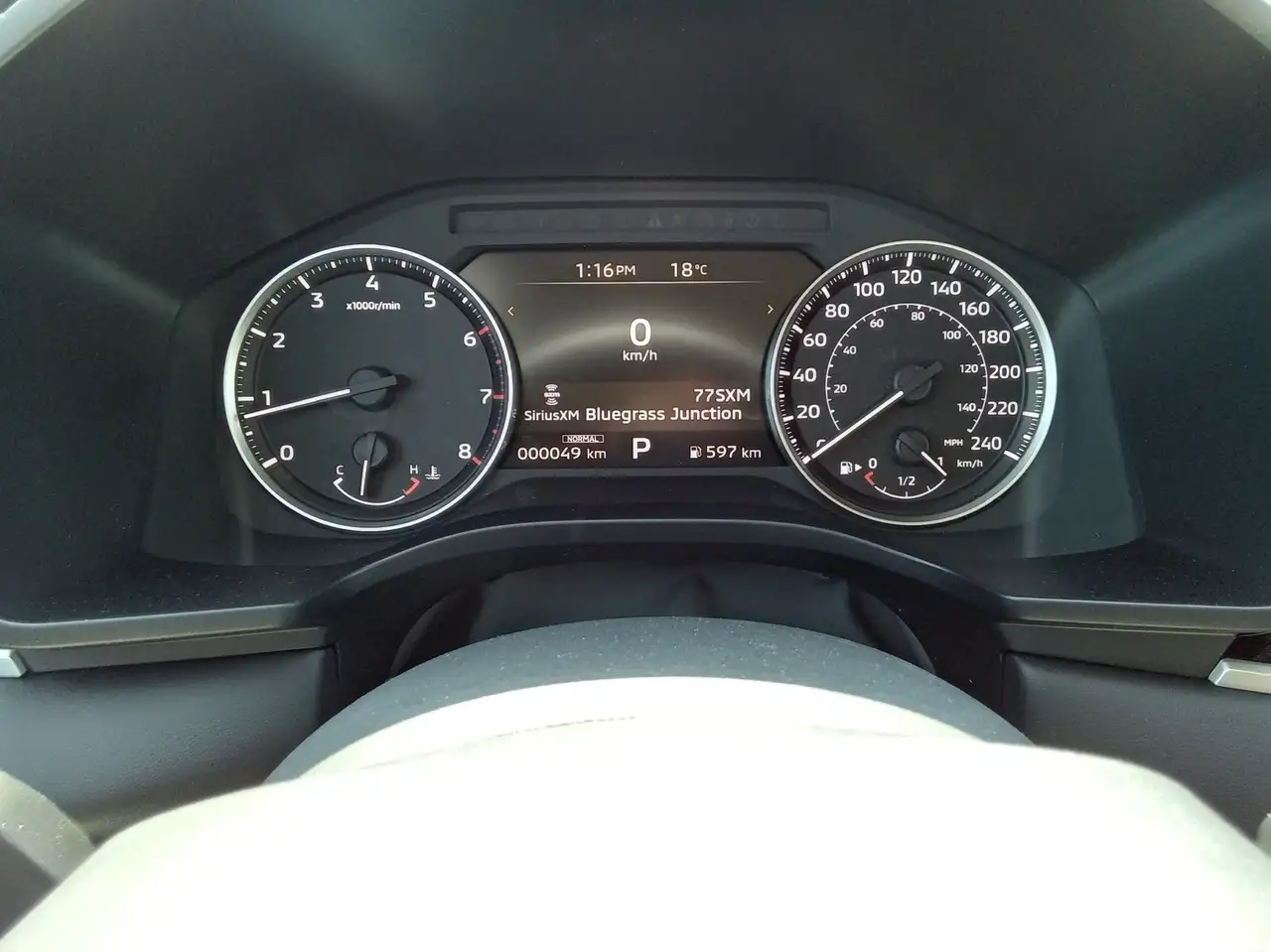 Mitsubishi Outlander снимка Mitsubishi Outlander