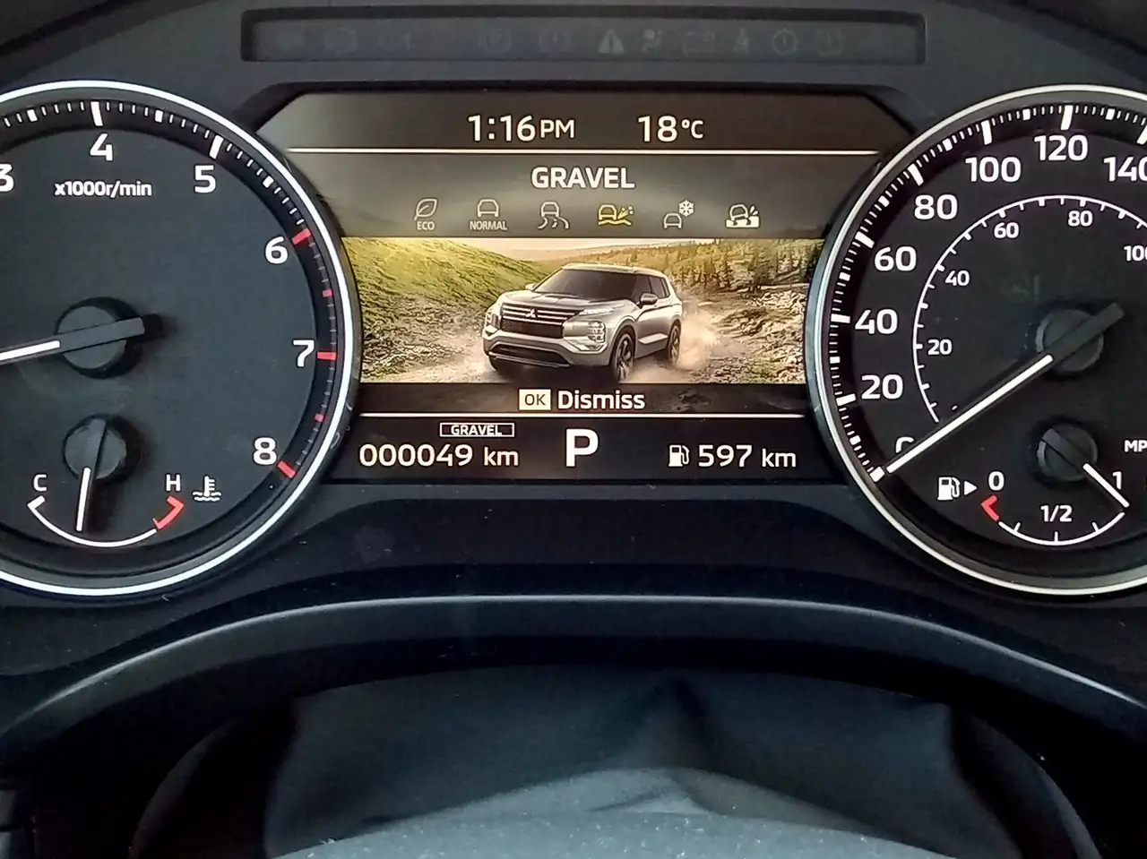 Mitsubishi Outlander снимка Mitsubishi Outlander