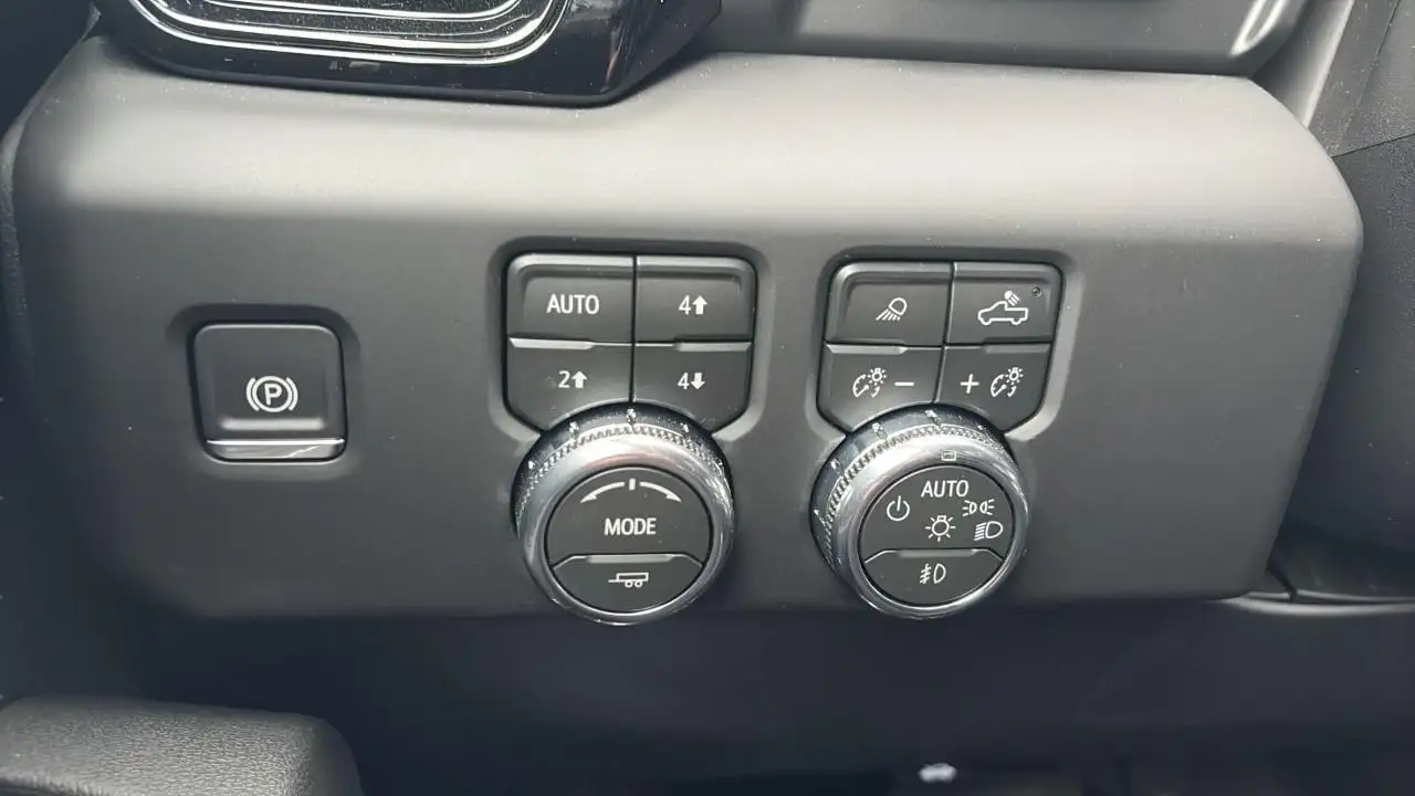 GMC Sierra 1500 photo GMC Sierra 1500
