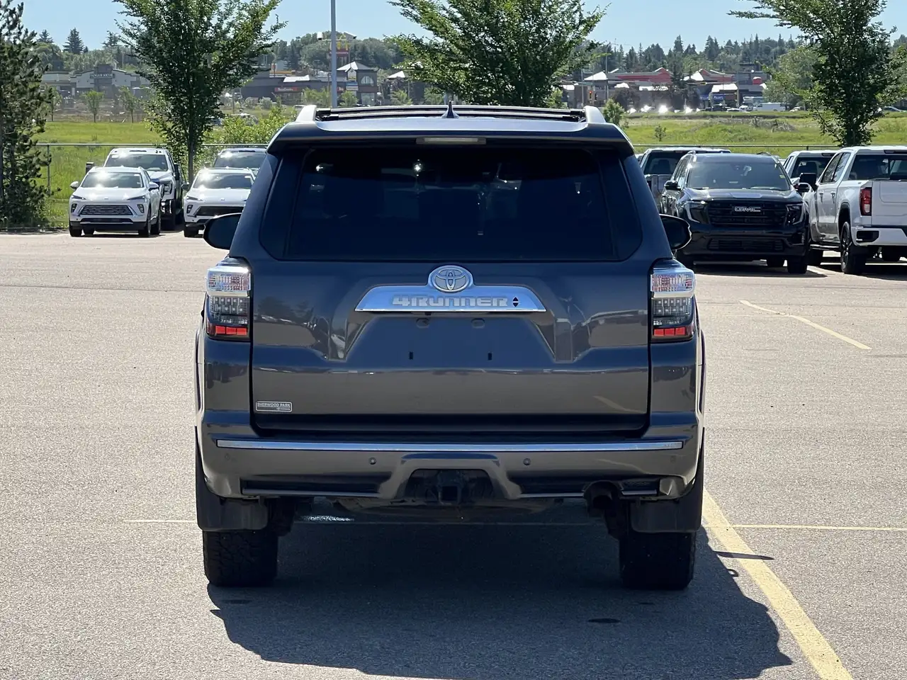 Toyota 4-Runner снимка Toyota 4-Runner