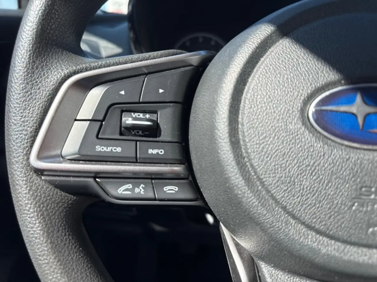 Subaru Impreza снимка Subaru Impreza