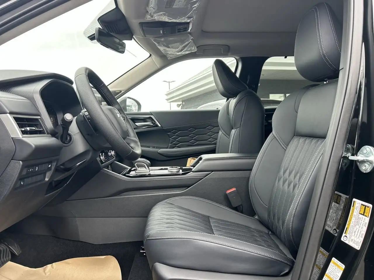 Mitsubishi Outlander снимка Mitsubishi Outlander