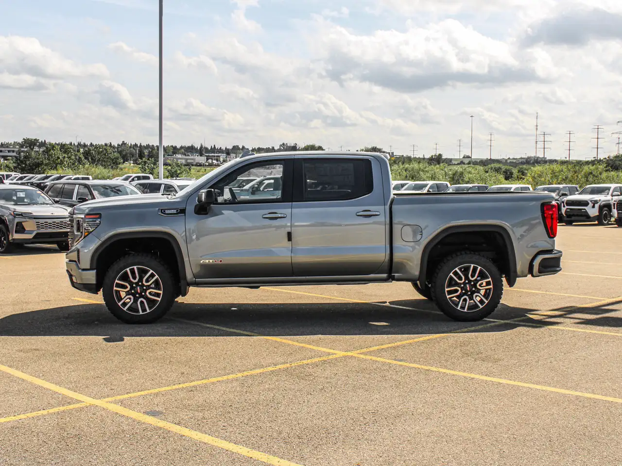 GMC Sierra 1500 снимка GMC Sierra 1500