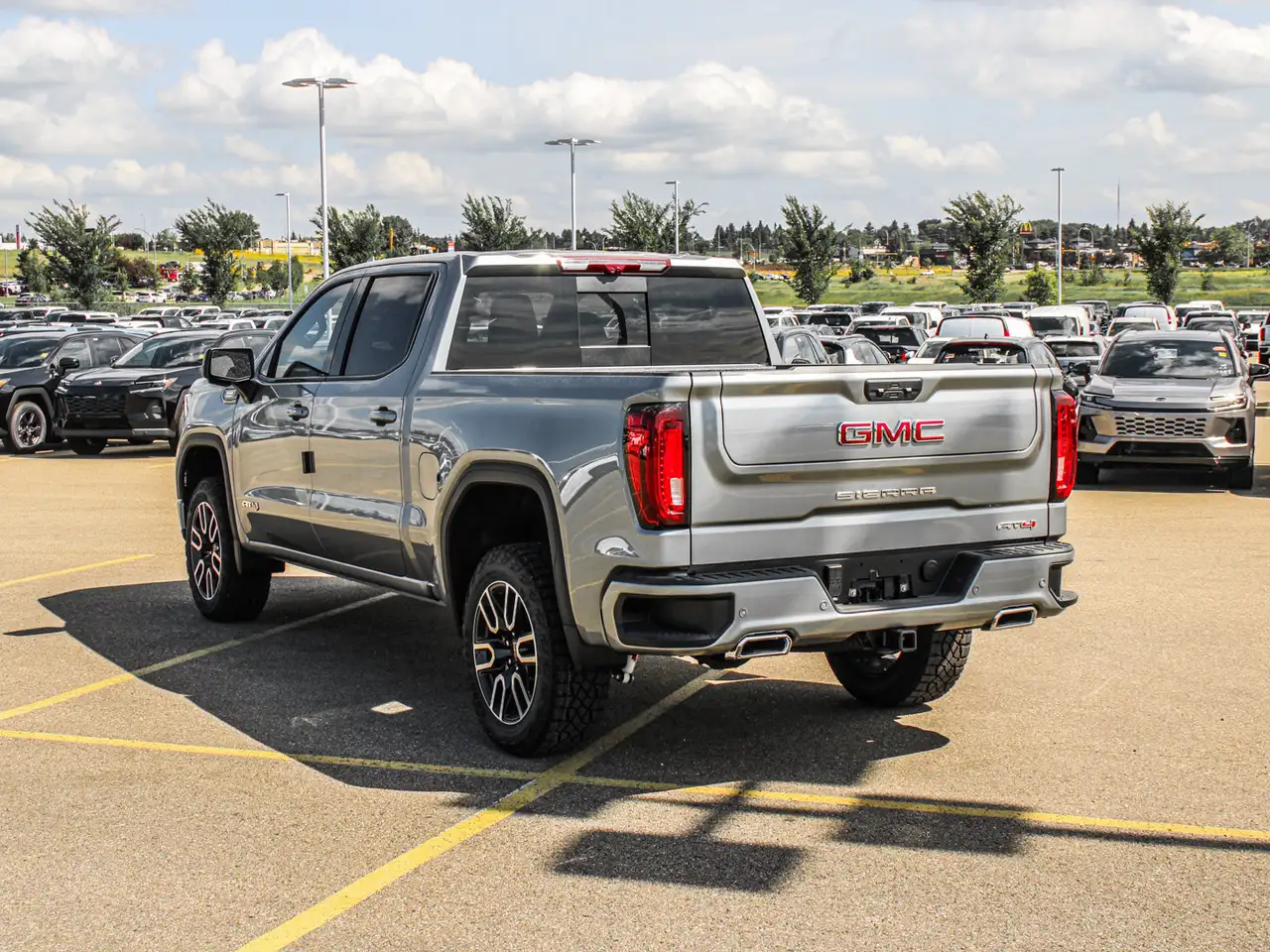 GMC Sierra 1500 снимка GMC Sierra 1500