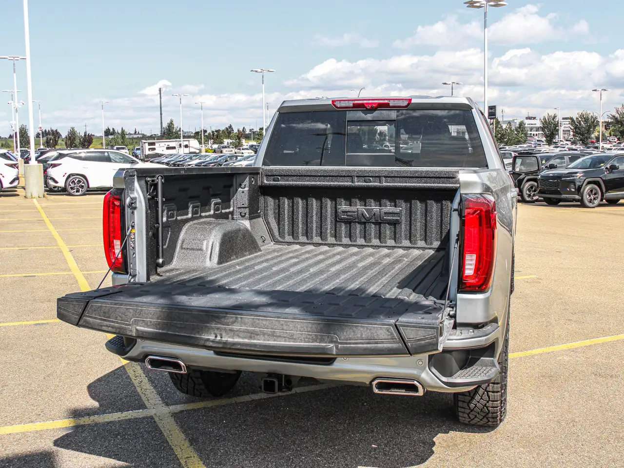 GMC Sierra 1500 снимка GMC Sierra 1500