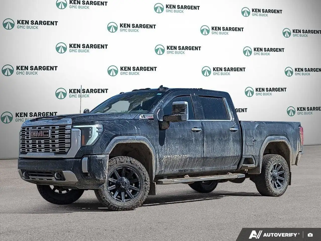 GMC Sierra 3500HD снимка GMC Sierra 3500HD