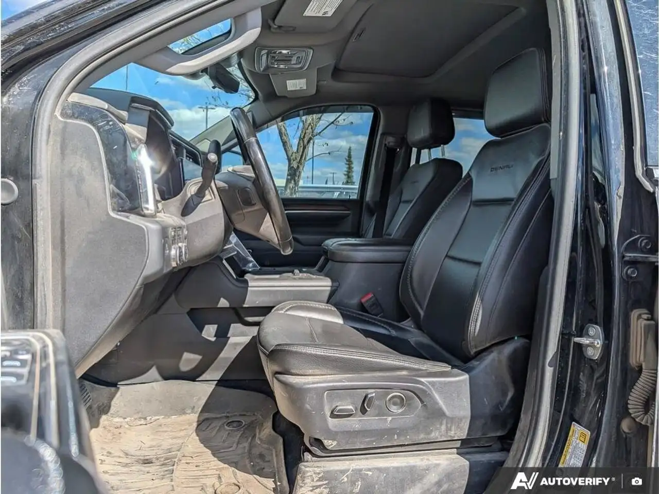 GMC Sierra 3500HD снимка GMC Sierra 3500HD