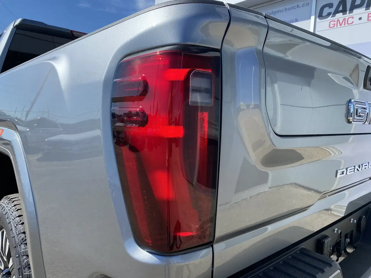 GMC Sierra 3500HD снимка GMC Sierra 3500HD