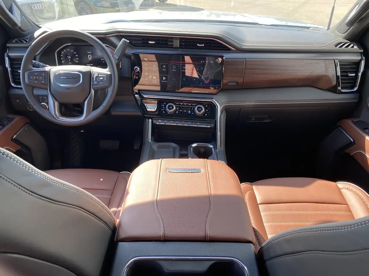 GMC Sierra 3500HD снимка GMC Sierra 3500HD