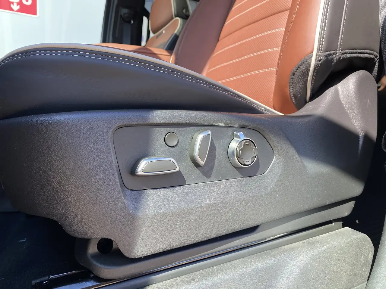 GMC Sierra 3500HD снимка GMC Sierra 3500HD