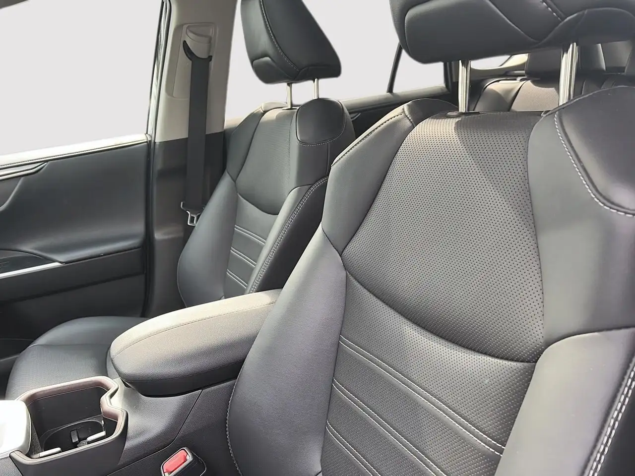 Toyota RAV 4 photo Toyota RAV 4