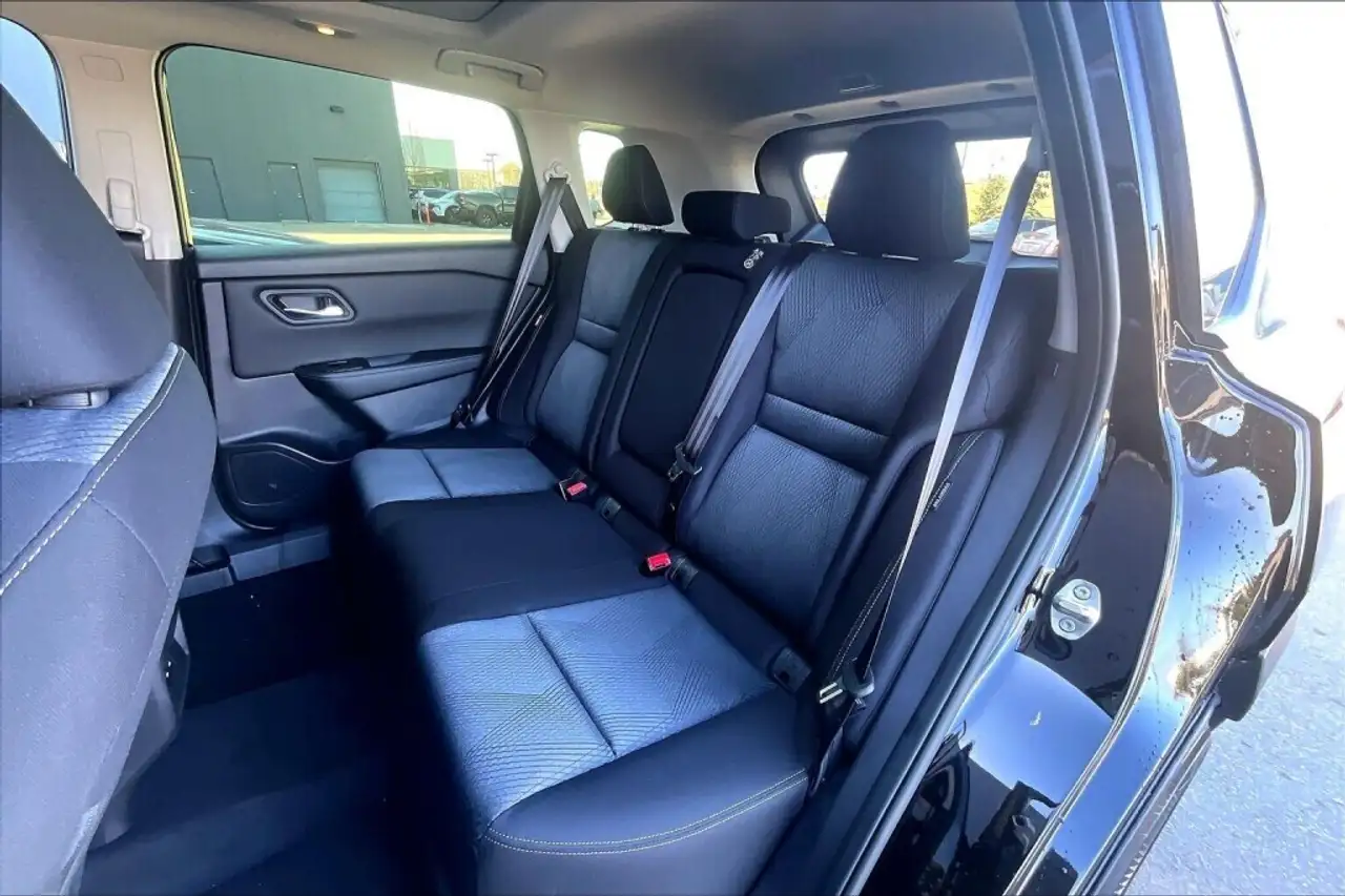Nissan Rogue photo Nissan Rogue
