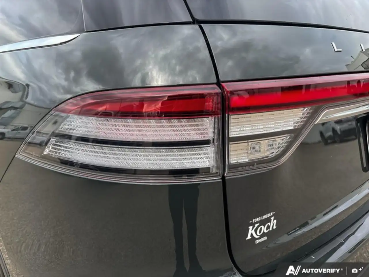 Lincoln Aviator снимка Lincoln Aviator