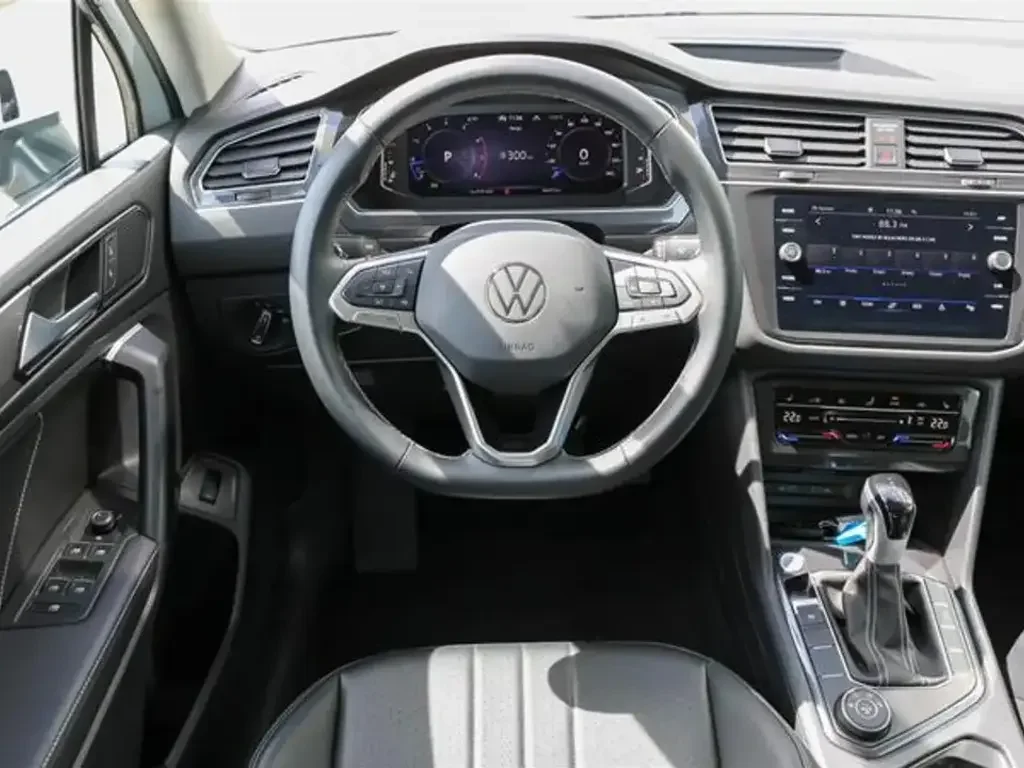 Volkswagen Tiguan снимка Volkswagen Tiguan