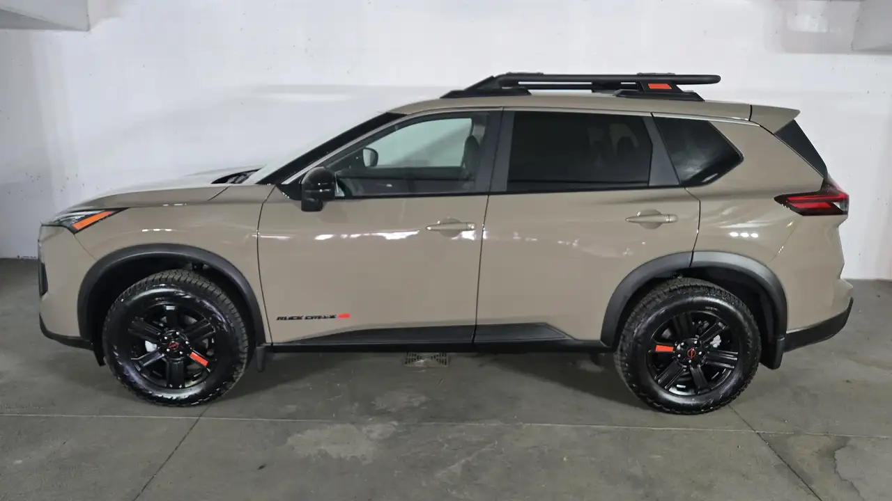 Nissan Rogue снимка Nissan Rogue