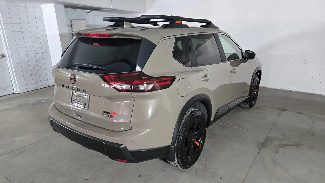 Nissan Rogue снимка Nissan Rogue