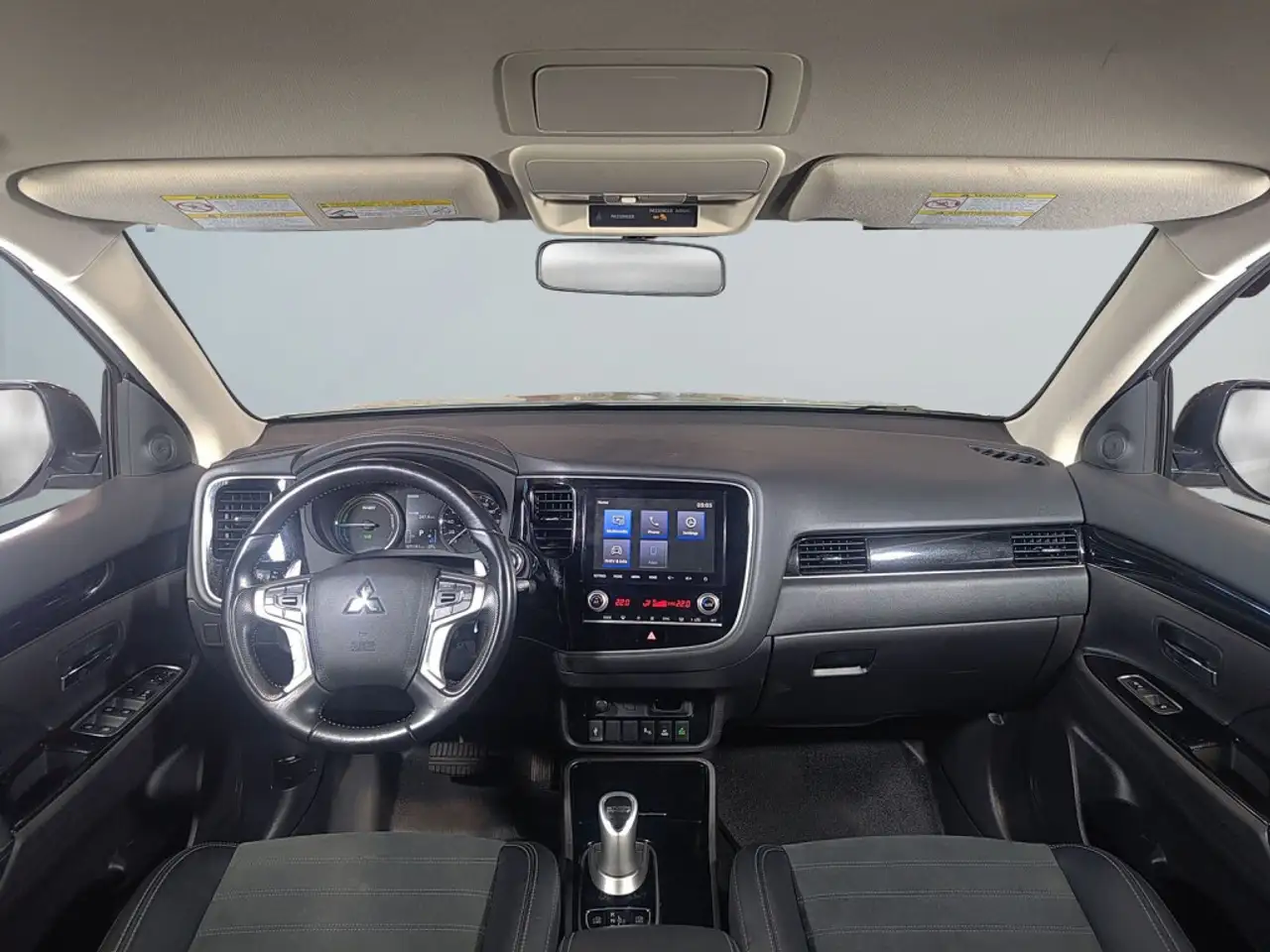 Mitsubishi Outlander снимка Mitsubishi Outlander
